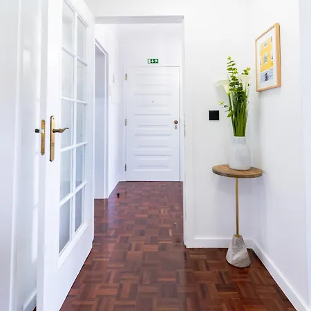 Carmo Lookout Apartment *