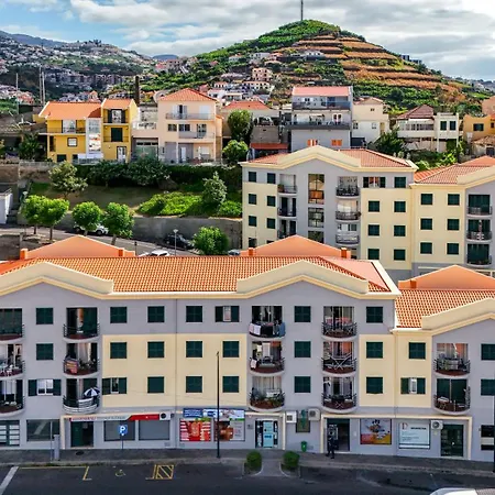 Carmo Lookout * Câmara de Lobos